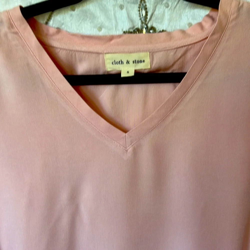 Cloth and stone t shirt. - Picture 4 of 4